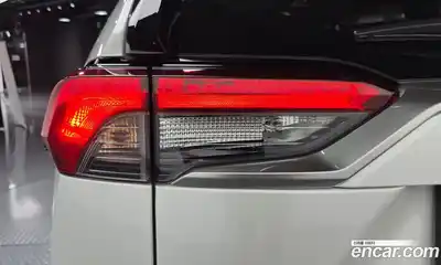 Toyota RAV4 2024 2.5 гидро в Москве № 1919505, миниатюра 8