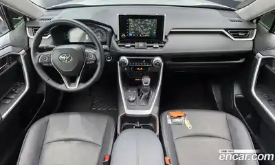Toyota RAV4 2024 2.5 гидро в Москве № 1919505, миниатюра 9
