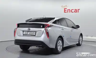 Toyota Prius 2018 1.8 гидро в Москве № 1919540, миниатюра 2