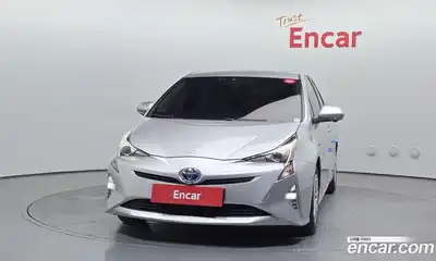 Toyota Prius 2018 1.8 гидро в Москве № 1919540, миниатюра 3
