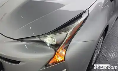 Toyota Prius 2018 1.8 гидро в Москве № 1919540, миниатюра 8