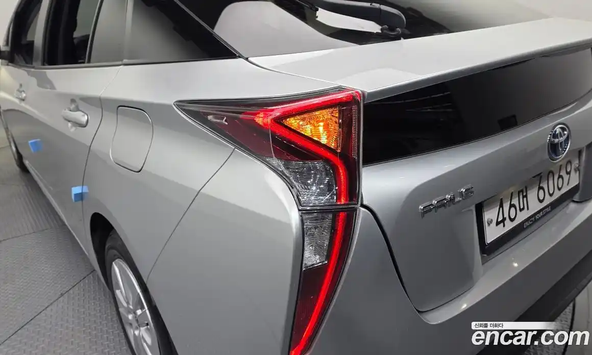 Toyota Prius 2018 1.8 гидро в Москве № 1919540, фото 9