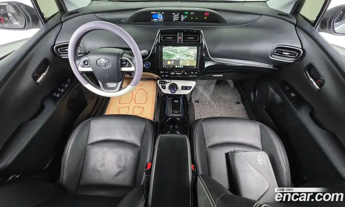 Toyota Prius 2018 1.8 гидро в Москве № 1919540, фото 10