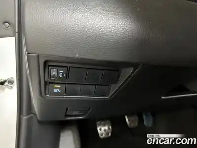 Toyota Yaris(Vitz) 2022 1.6 механика в Москве № 1919669, миниатюра 11