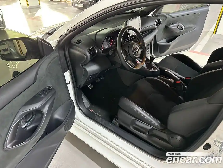 Toyota Yaris(Vitz) 2022 1.6 механика в Москве № 1919669, фото 12