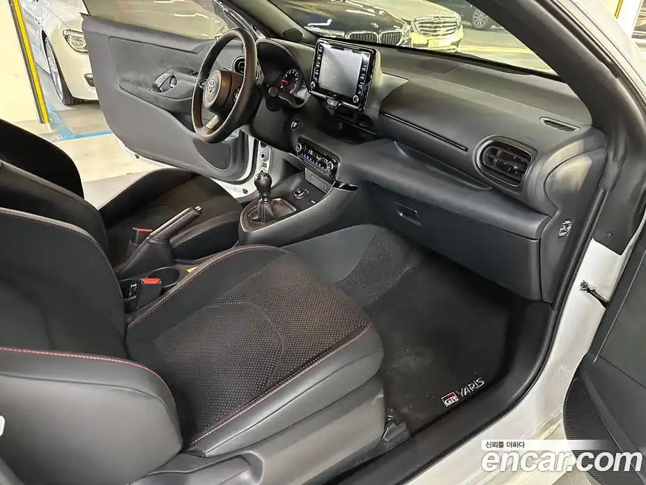 Toyota Yaris(Vitz) 2022 1.6 механика в Москве № 1919669, фото 13