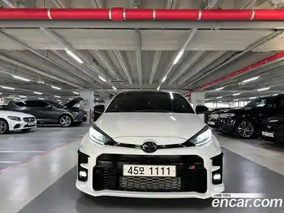 Toyota Yaris(Vitz) 2022 1.6 механика в Москве № 1919669, миниатюра 2