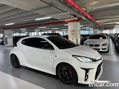 Toyota Yaris(Vitz) 2022 1.6 механика в Москве № 1919669, миниатюра 3
