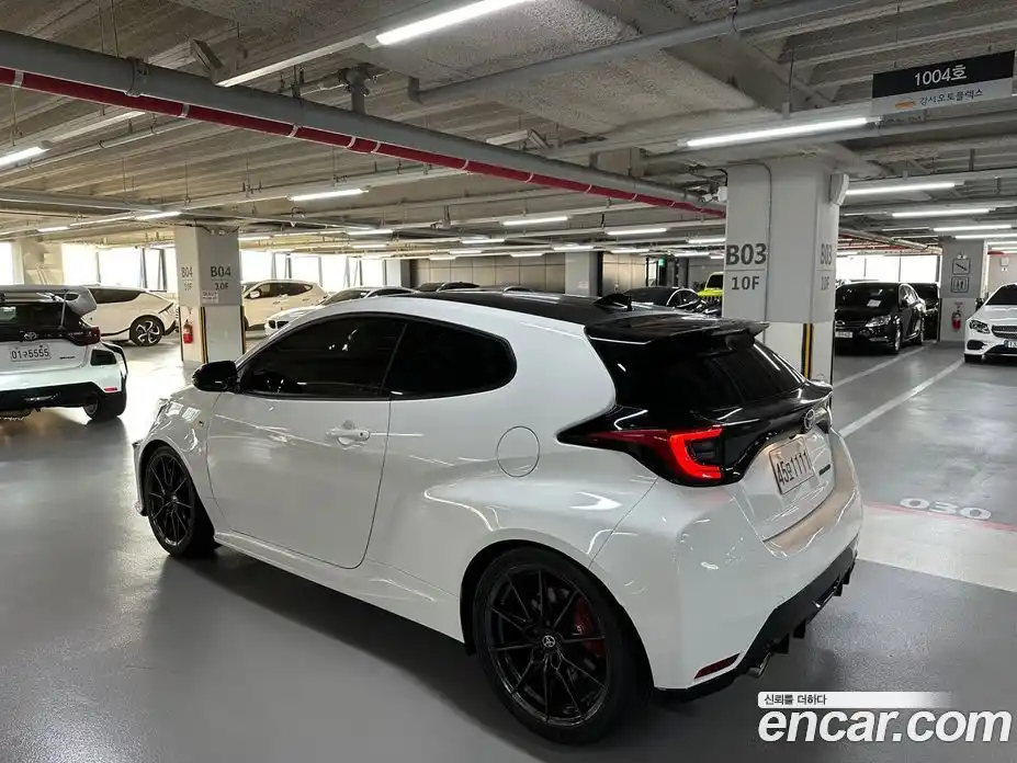 Toyota Yaris(Vitz) 2022 1.6 механика в Москве № 1919669, фото 6