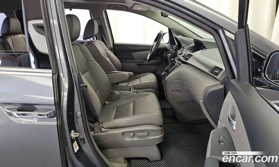 Honda Odyssey 2014 3.5 гидро в Москве № 1919834, фото 11