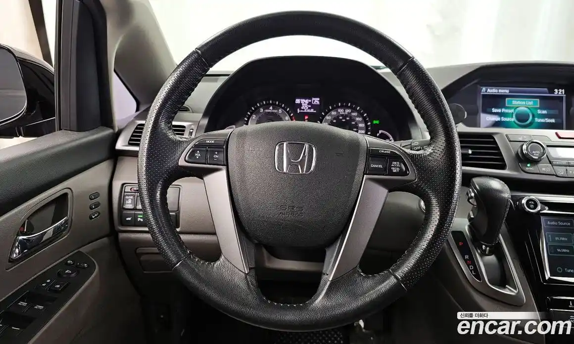 Honda Odyssey 2014 3.5 гидро в Москве № 1919834, фото 13