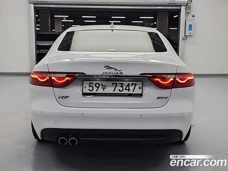 Jaguar XF 2017 2.0 гидро в Москве № 1921237, фото 3