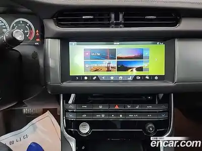 Jaguar XF 2017 2.0 гидро в Москве № 1921237, миниатюра 10