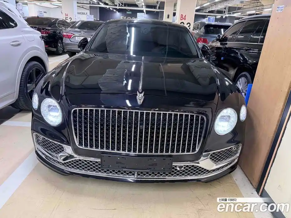 Bentley Flying Spur 2020 6.0 гидро, фото 3