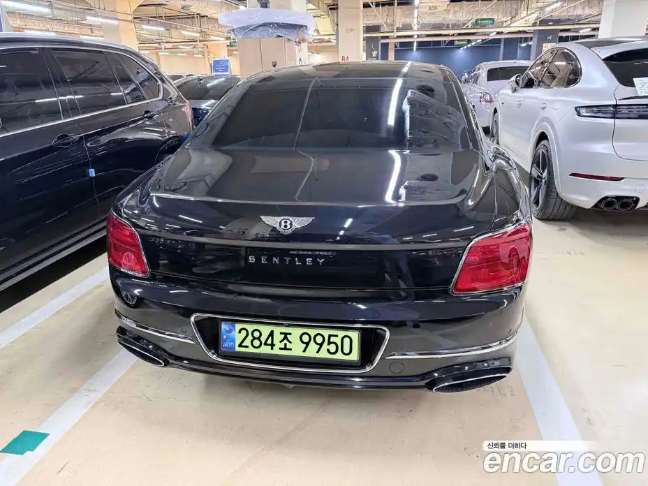 Bentley Flying Spur 2020 6.0 гидро, фото 4