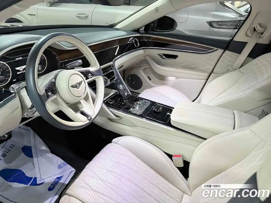 Bentley Flying Spur 2020 6.0 гидро, фото 7