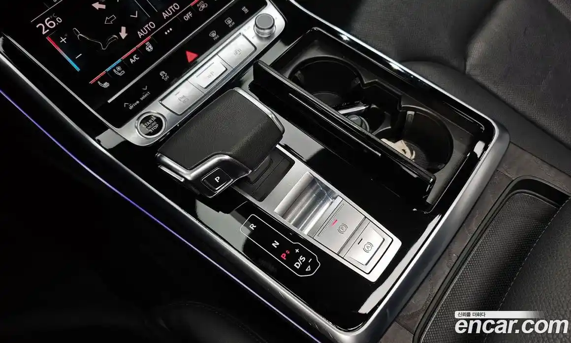 Audi Q8 2023 3.0 гидро в Москве № 196277, фото 9