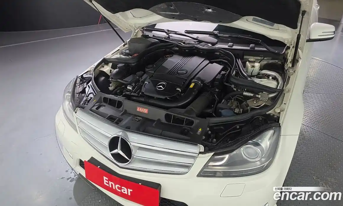 Mercedes-Benz C-Class 2011 1.8 гидро в Москве № 212199, фото 6