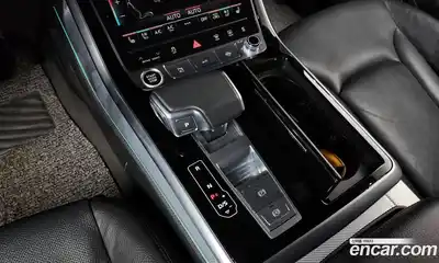 Audi Q8 2021 3.0 гидро в Москве № 230198, миниатюра 8