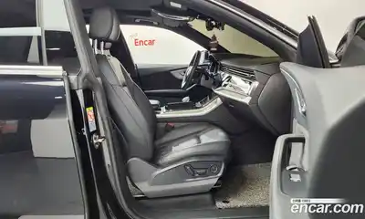 Audi Q8 2021 3.0 гидро в Москве № 230198, миниатюра 10