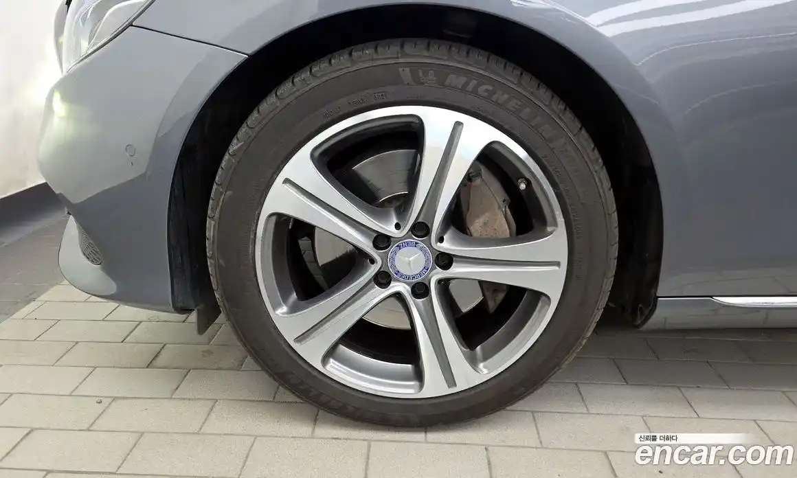 Mercedes-Benz E-Class 2017 2.0 гидро в Москве № 592786, фото 5