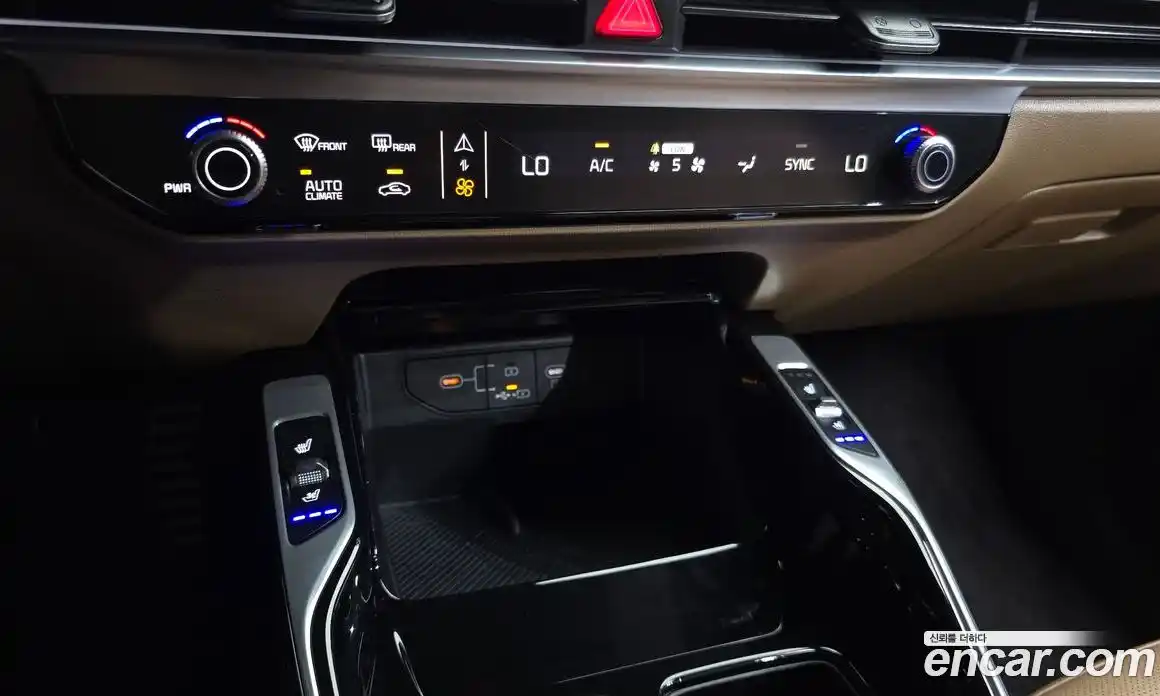 Kia Sorento 2023 2.5 гидро в Москве № 1758242, фото 33