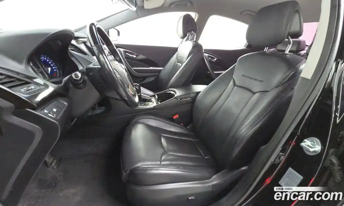 Hyundai Grandeur 2013 2.4 гидро в Москве № 1830886, фото 27