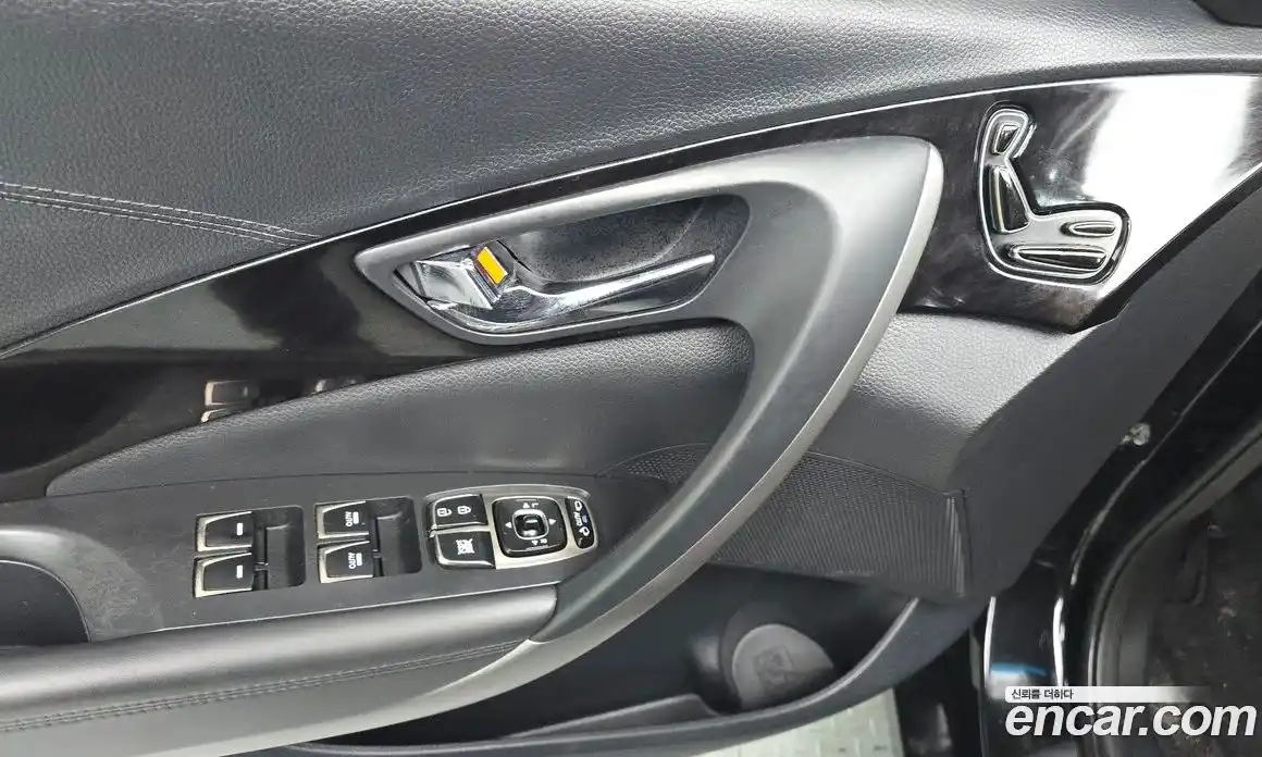 Hyundai Grandeur 2013 2.4 гидро в Москве № 1830886, фото 28