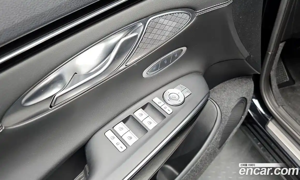 Genesis GV70 2021 2.5 гидро в Москве № 1905466, фото 23