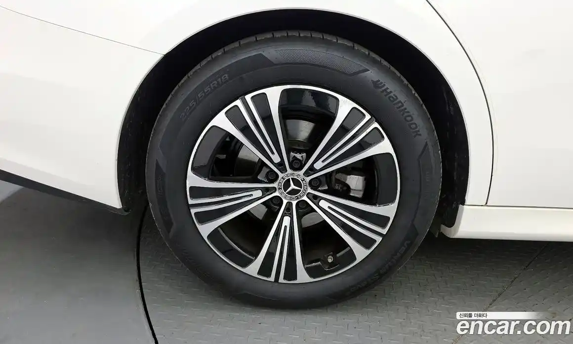 Mercedes-Benz E-Class 2025 2.0 гидро в Москве № 1905533, фото 5