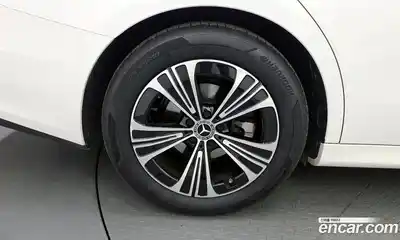 Mercedes-Benz E-Class 2025 2.0 гидро в Москве № 1905533, миниатюра 5