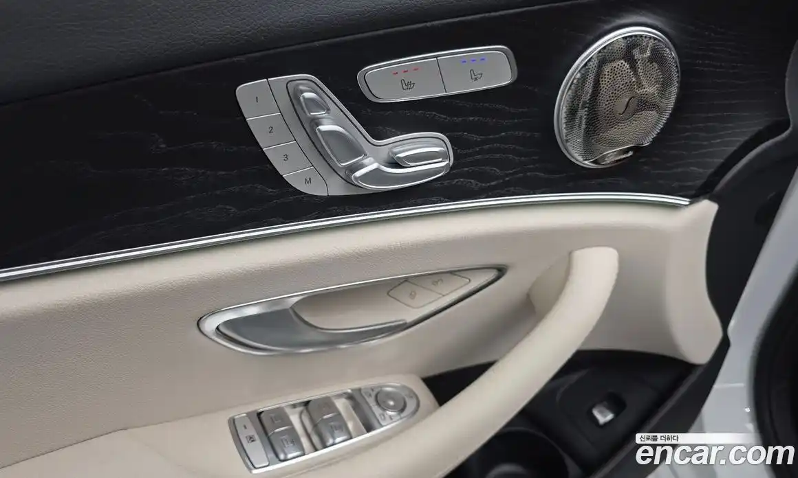 Mercedes-Benz E-Class 2023 2.0 гидро в Москве № 1905535, фото 14