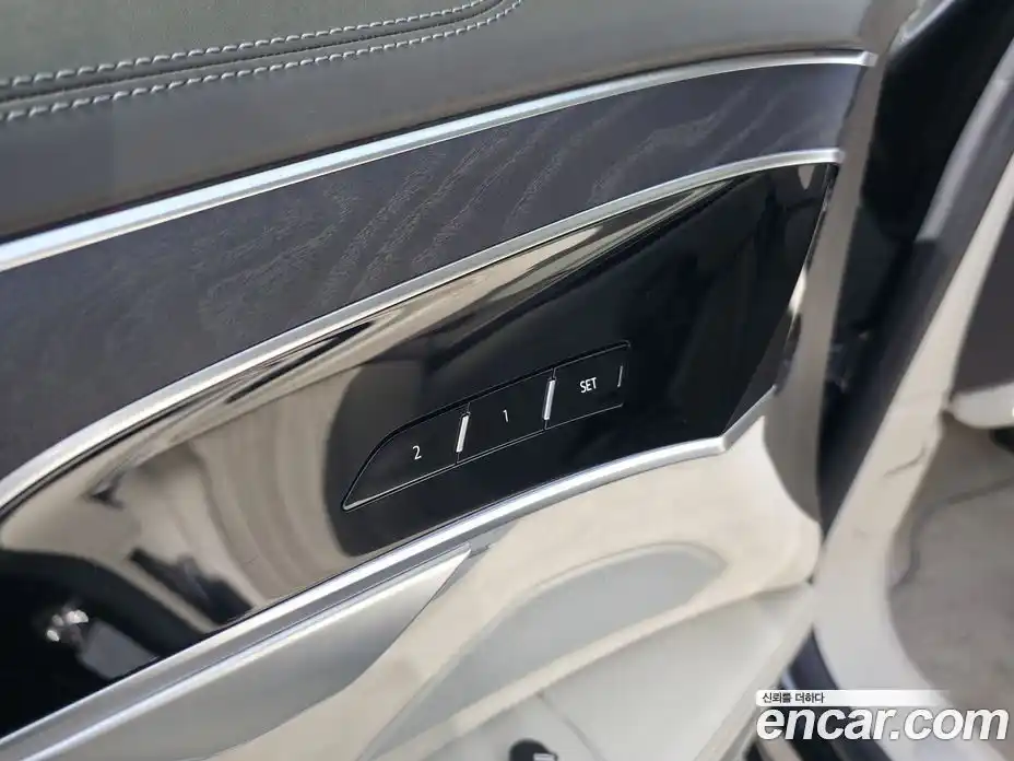 Audi A8 2018 3.0 гидро в Москве № 1910931, фото 17