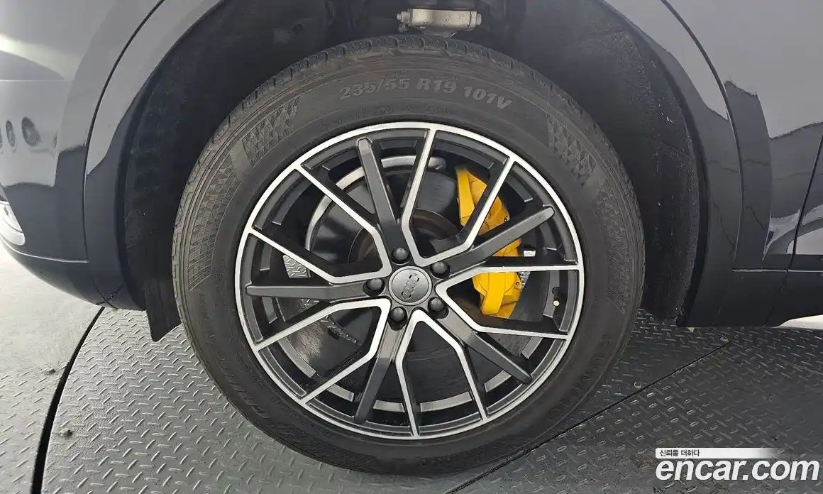 Audi Q5 2020 2.0 гидро в Москве № 1911116, фото 4