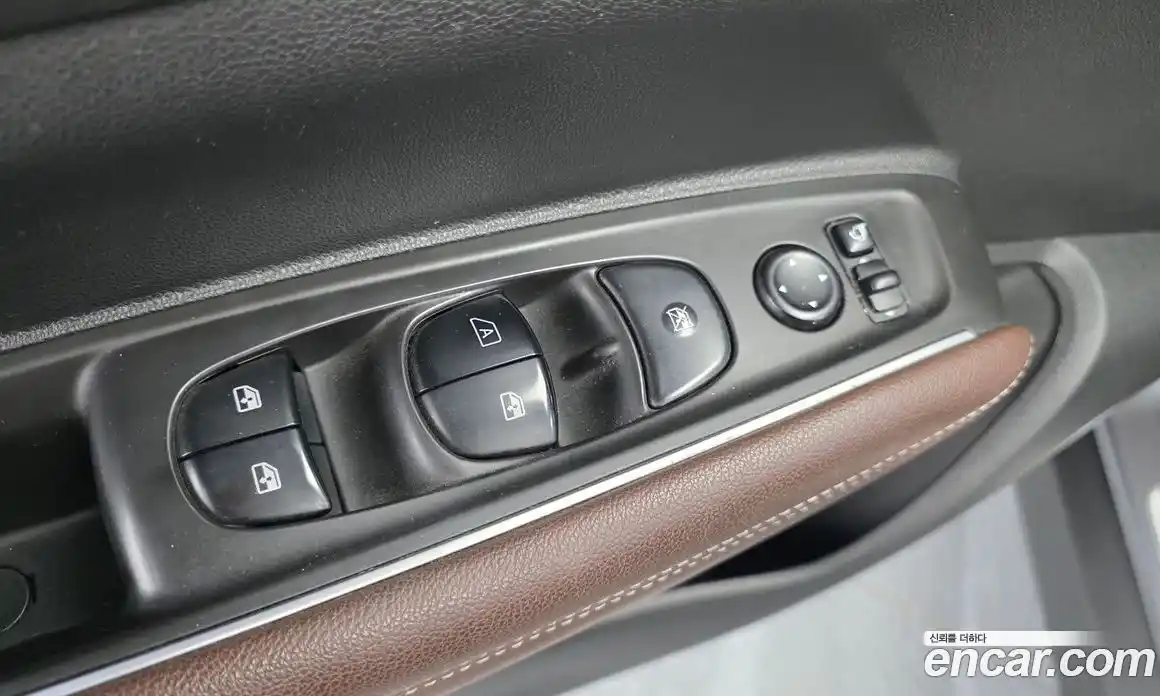 Renault QM6 2016 2.0 гидро в Москве № 1913462, фото 20