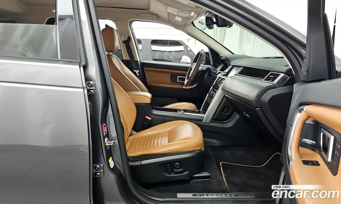 Land Rover Discovery Sport 2019 2.0 гидро в Москве № 1914791, фото 11