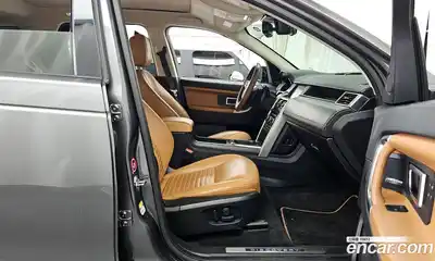 Land Rover Discovery Sport 2019 2.0 гидро в Москве № 1914791, миниатюра 11