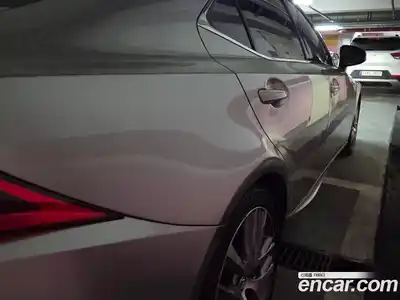 Lexus IS 2019 2.0 гидро в Москве № 1917229, миниатюра 2