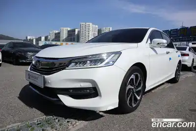 Honda Accord, 2016