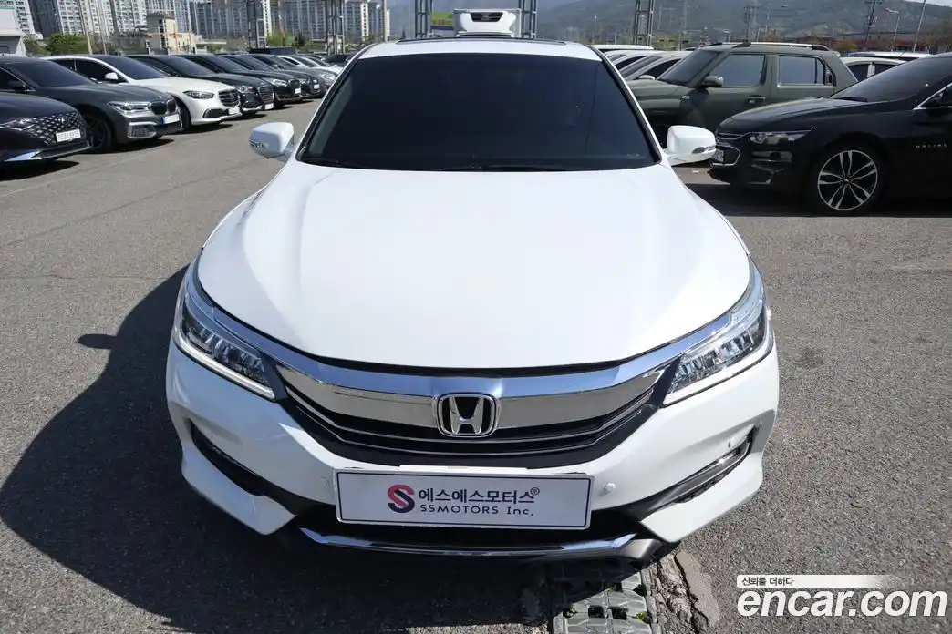 Honda Accord 2016 2.4 гидро в Москве № 1920019, фото 3