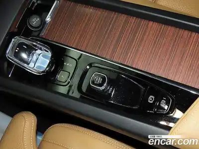 Volvo XC60 2024 2.0 гидро в Москве № 1547019, миниатюра 12