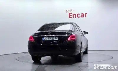 Mercedes-Benz C-Class 2019 2.0 гидро в Москве № 161547, миниатюра 4