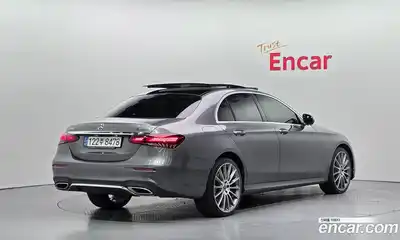 Mercedes-Benz E-Class 2021 2.0 гидро в Москве, миниатюра 2
