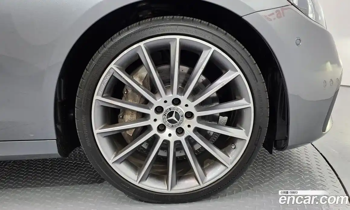 Mercedes-Benz E-Class 2021 2.0 гидро в Москве, фото 5