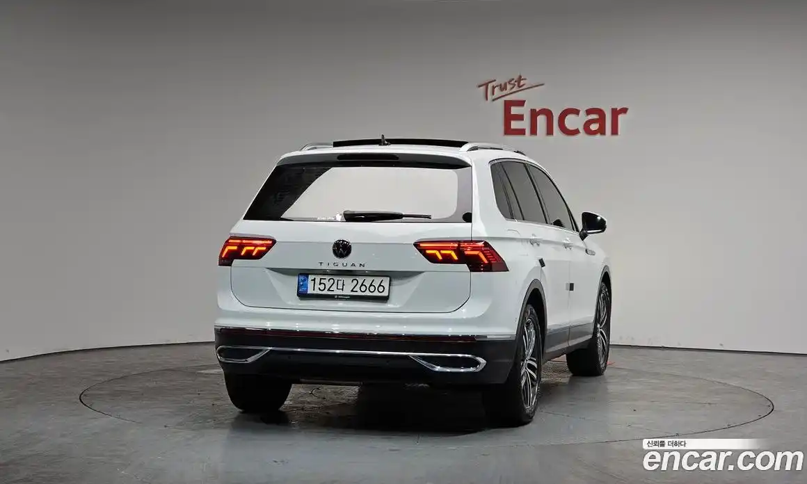 Volkswagen Tiguan 2022 2.0 гидро в Москве № 168547, фото 3