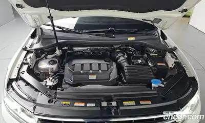 Volkswagen Tiguan 2022 2.0 гидро в Москве № 168547, миниатюра 5