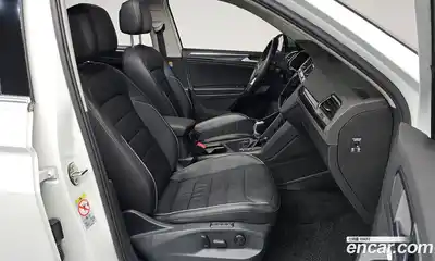 Volkswagen Tiguan 2022 2.0 гидро в Москве № 168547, миниатюра 10