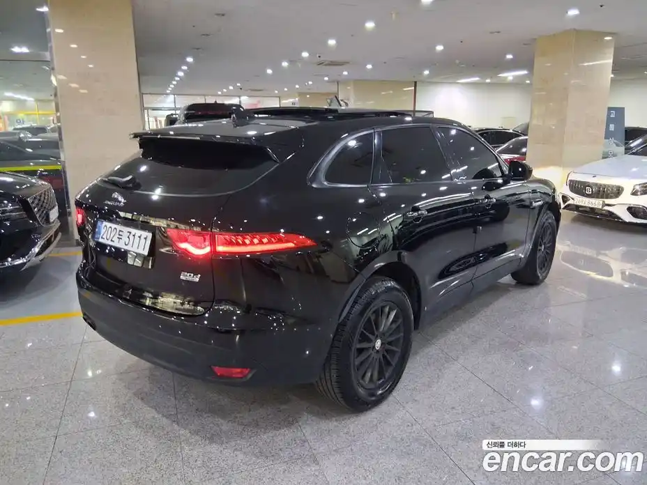 Jaguar F-Pace 2018 2.0 гидро в Москве № 1698901, фото 4