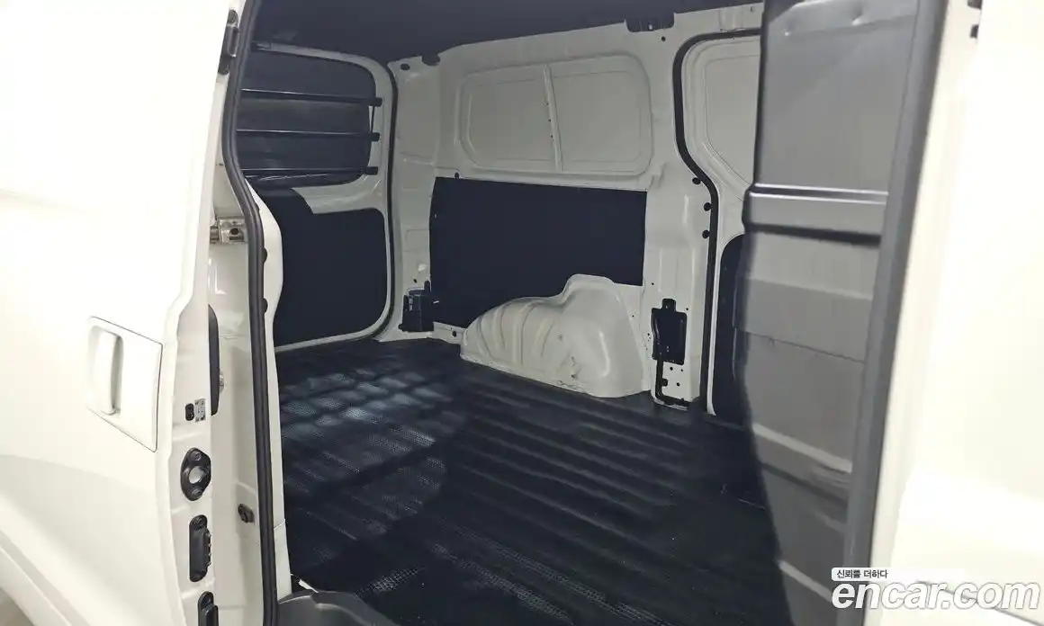 Hyundai Starex 2019 2.5 гидро в Москве № 1831051, фото 12
