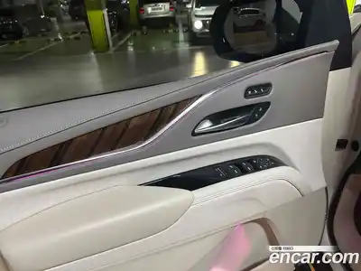 Cadillac Escalade 2023 6.2 гидро в Москве № 1922037, миниатюра 11